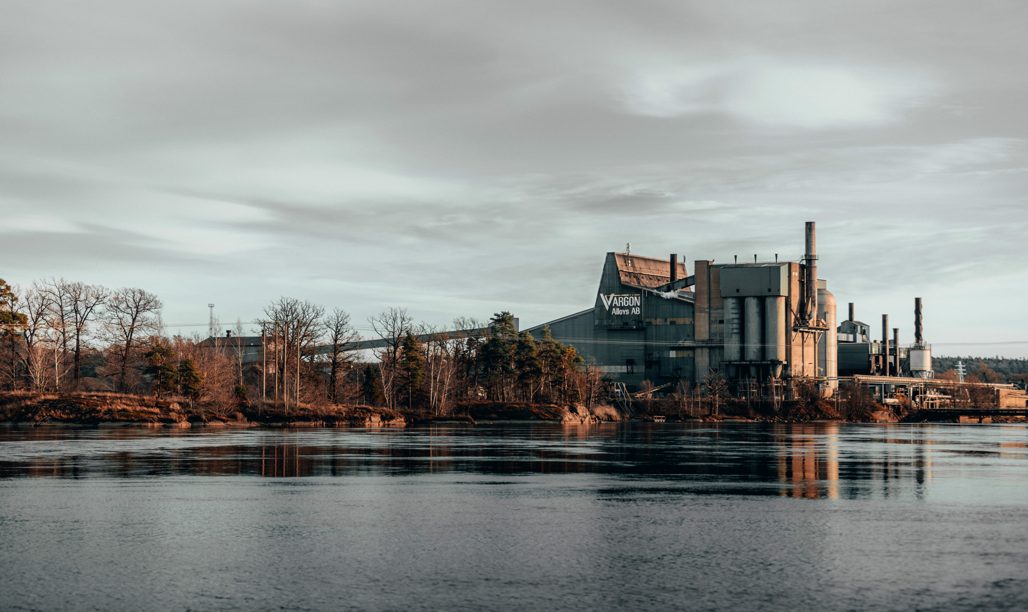 Vargön Alloys från bron